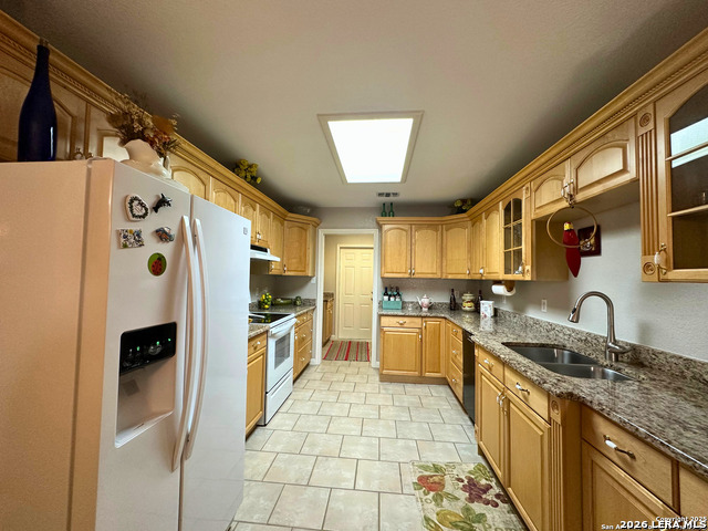 1265 Buttercup Property Photo 6