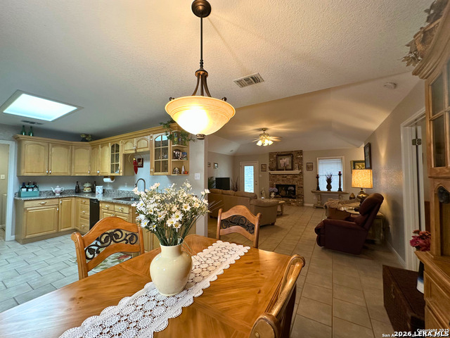 1265 Buttercup Property Photo 10