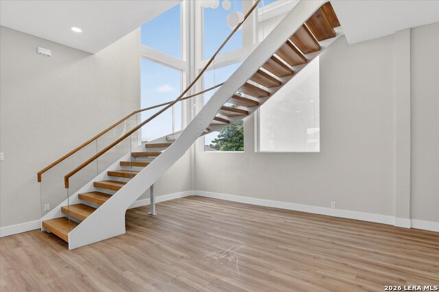 24318 Canyon Row Property Photo 9