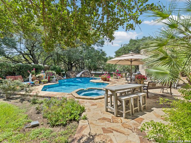2 Galleria Drive Property Photo 59