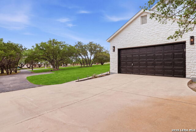 150 Lake View Dr Property Photo 7
