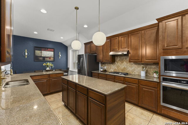 24939 Cloudy Crk Property Photo 15