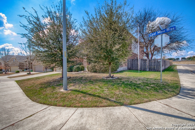 12822 Coal Mine Rise Property Photo 3