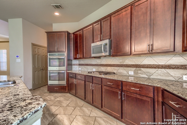 12822 Coal Mine Rise Property Photo 14