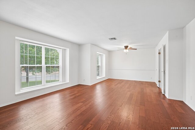 2119 Oak Rnch Property Photo 16