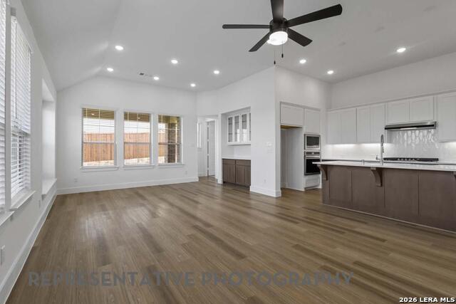 2525 High Ground Property Photo 9