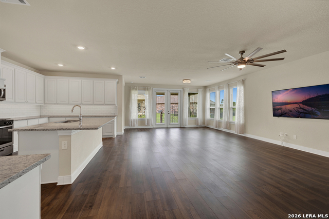 13903 Cool Dawn Property Photo 9