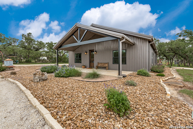 1161 Cindy Sue Property Photo 4