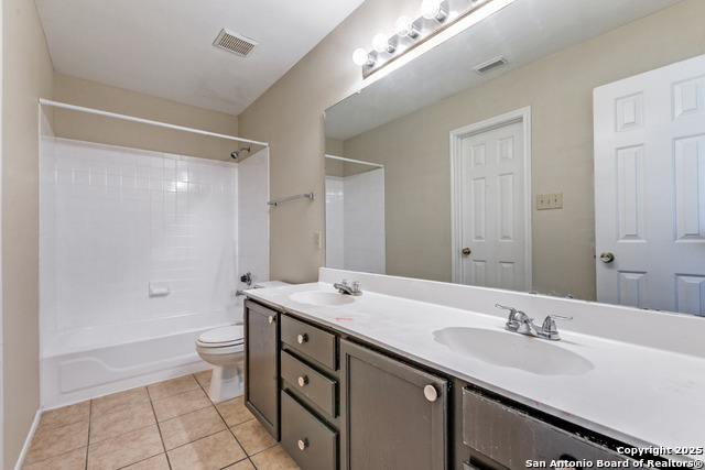 1210 Crossing Oaks Property Photo 15