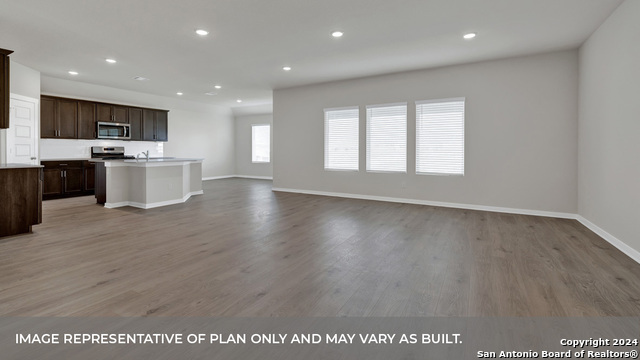 173 Teal Street Property Photo 13