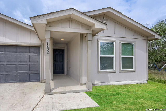 1602 Sunset St Property Photo 2