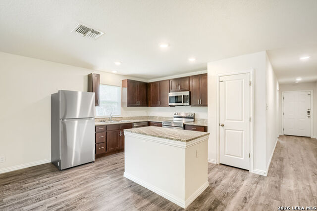 1602 Sunset St Property Photo 7