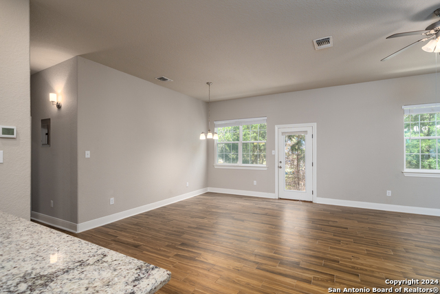 3067 View Ridge Dr Property Photo 8