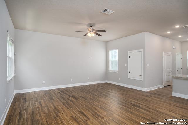 3067 View Ridge Dr Property Photo 9