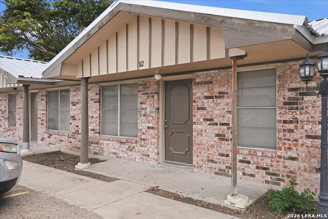 1400 N Saint Marys St Property Photo 12