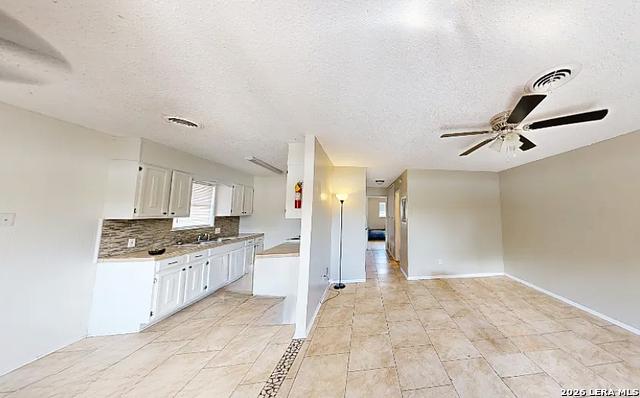 1400 N Saint Marys St Property Photo 24