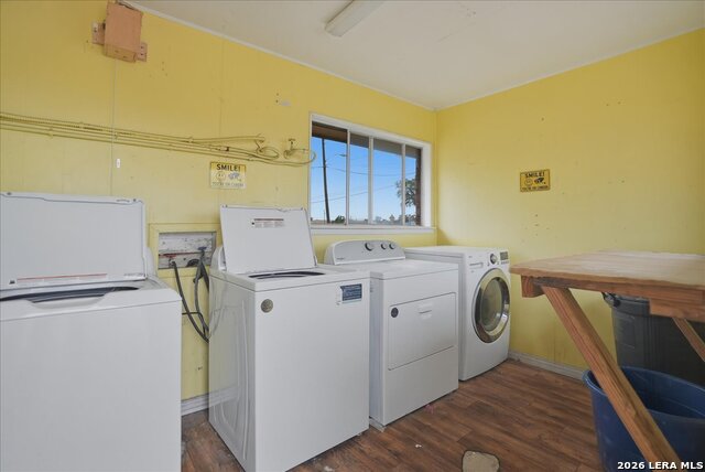 1400 N Saint Marys St Property Photo 33