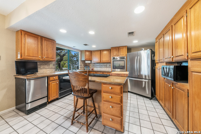 8017 Kenilworth Property Photo 10