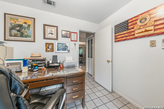 8017 Kenilworth Property Photo 16