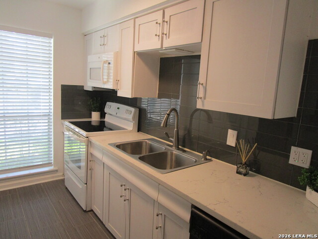 1045 Shook Ave Property Photo 5