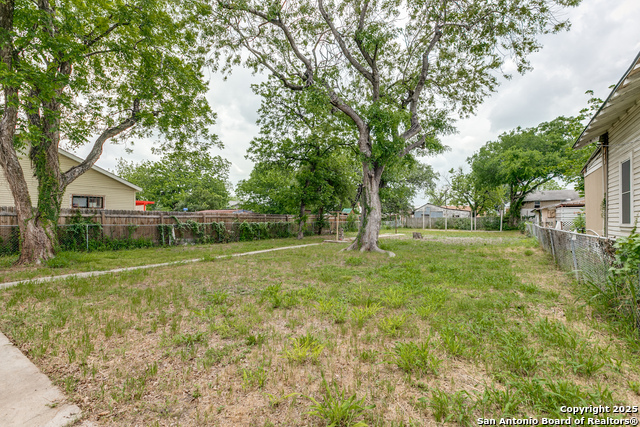 142 Helena St Property Photo 22