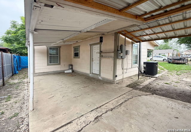 1806 Steves Property Photo 8