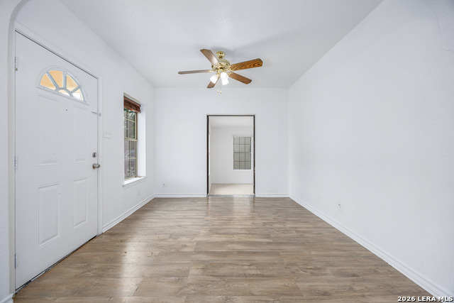 1616 Ruiz St Property Photo 8