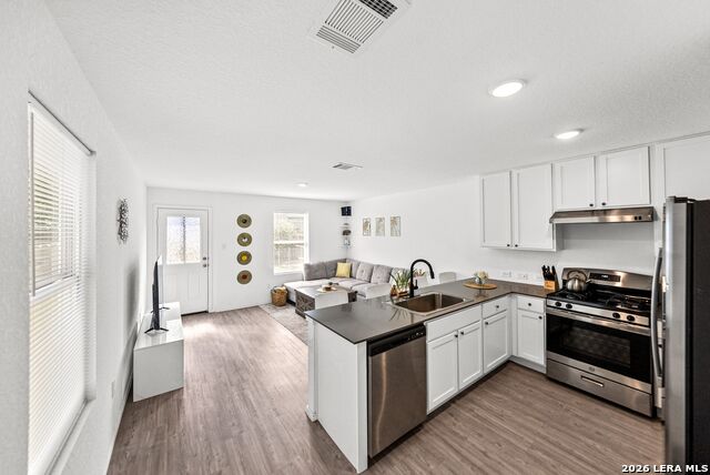 7634 Chancery Gate Property Photo 5