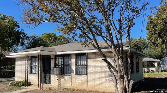 1711 W Cesar E Chavez Blvd Property Photo 1