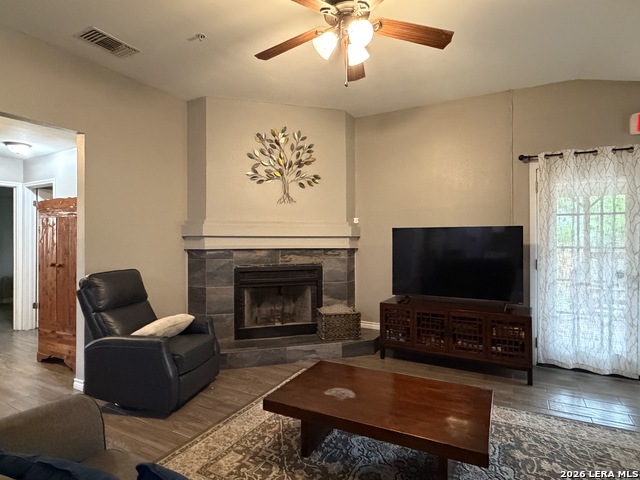 647 Cypressgreen Dr Property Photo 4