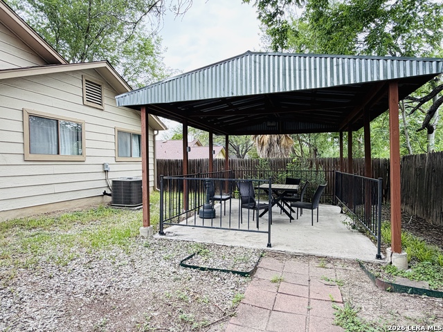 647 Cypressgreen Dr Property Photo 25