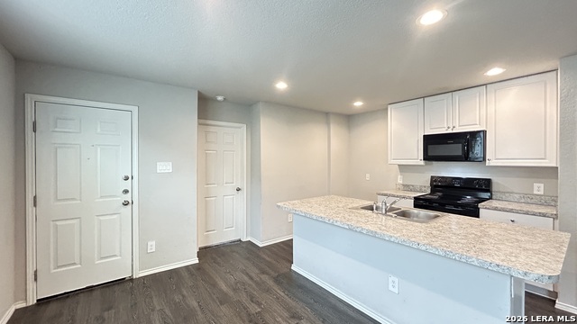619 Pleasanton Way Property Photo 4