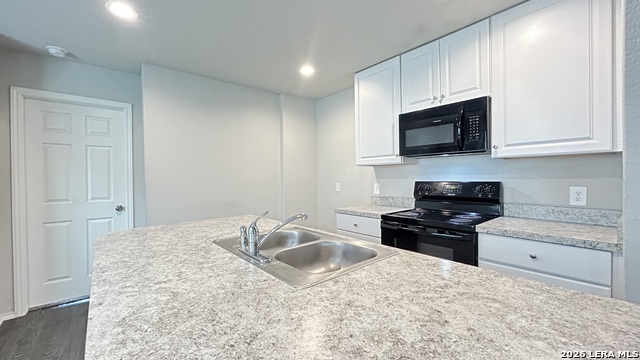 619 Pleasanton Way Property Photo 6