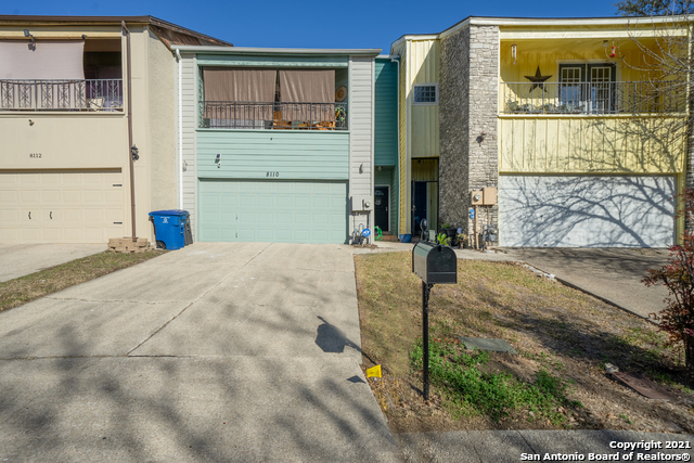 8110 SCOTTSHILL Property Photo 1