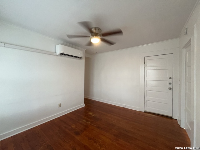 827 Steves Ave Property Photo 8