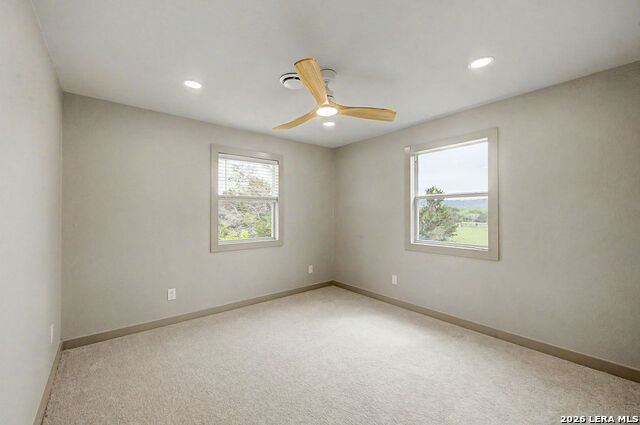 200 E Meadow Ln Property Photo 31