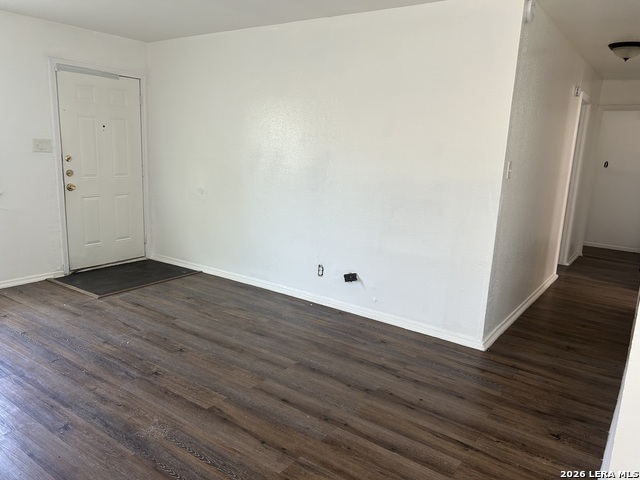 7115 Glen Ter Property Photo 6