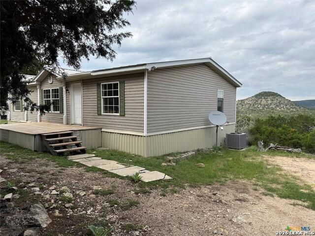 621 STENEN DR Property Photo 1