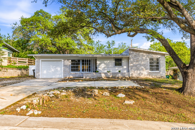 122 Green Meadow Blvd