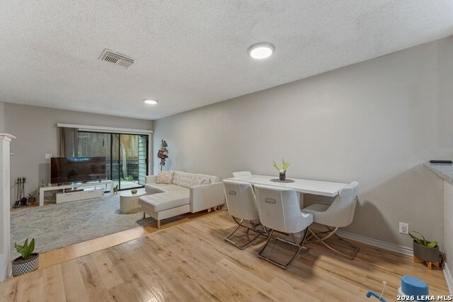 11815 Vance Jackson Property Photo 6