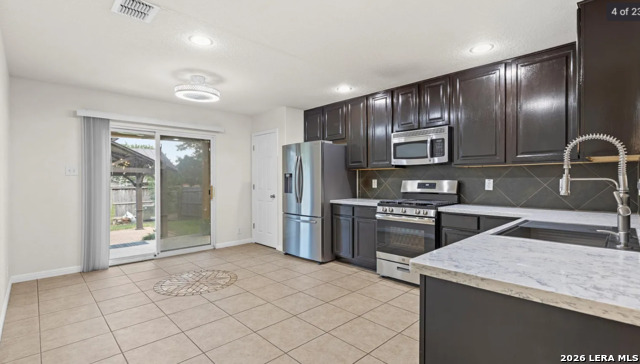 2730 Brighton Park Property Photo 19