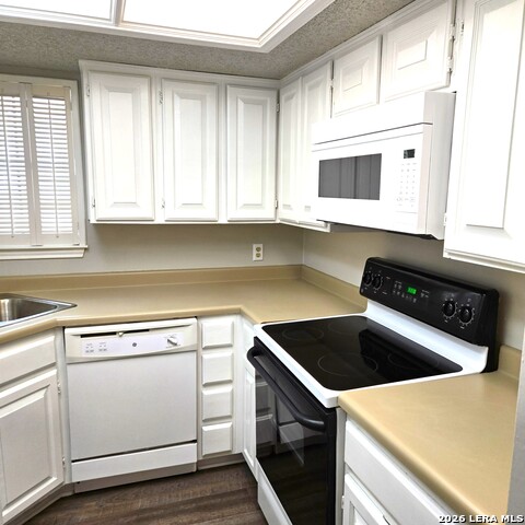 17226 Beacon Woods Property Photo 8