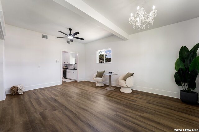 536 Commerce St Property Photo 9