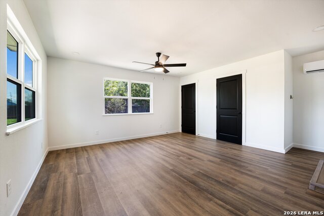 536 Commerce St Property Photo 19