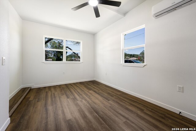 536 Commerce St Property Photo 27