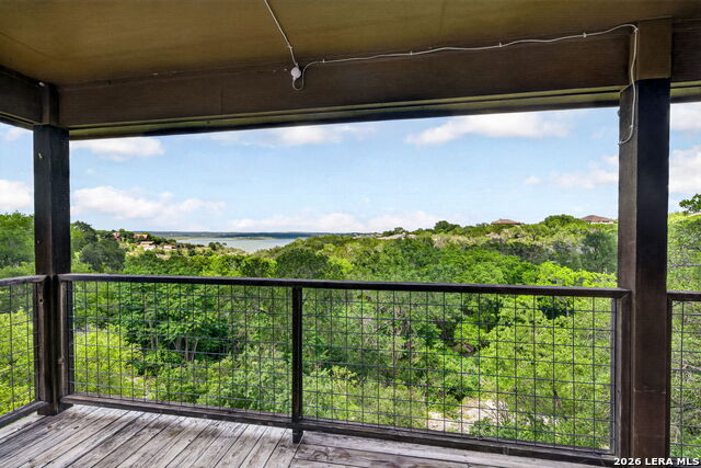 1130 Canyon Spgs Property Photo 2