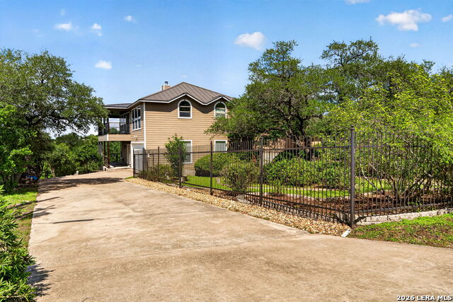 1130 Canyon Spgs Property Photo 4