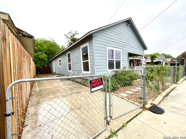 230 Micklejohn Property Photo 4