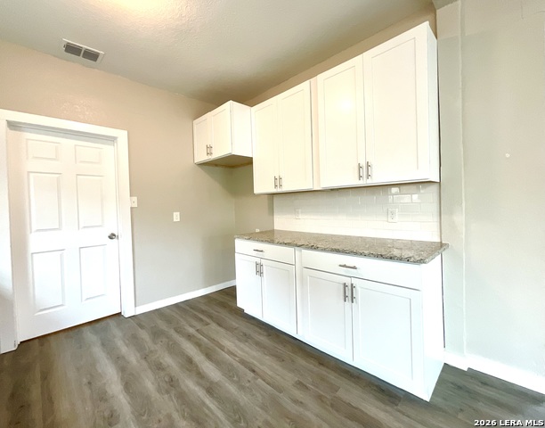 230 Micklejohn Property Photo 16