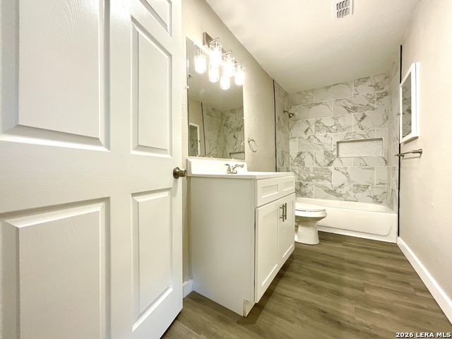 230 Micklejohn Property Photo 21
